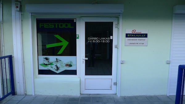 Rezervuokite stalus iš anksto