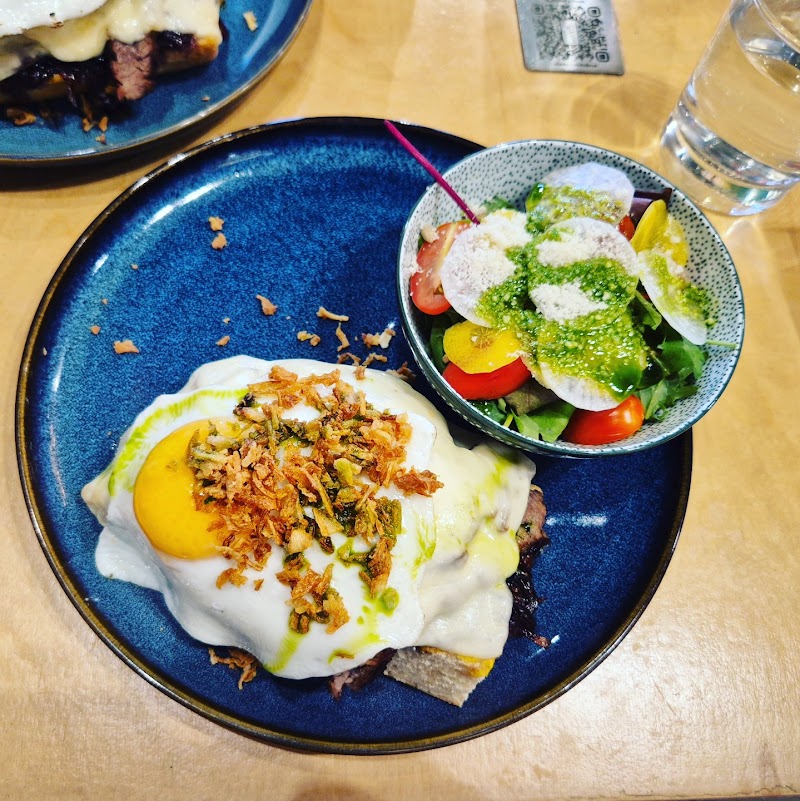 Špricas brunch patiekalai